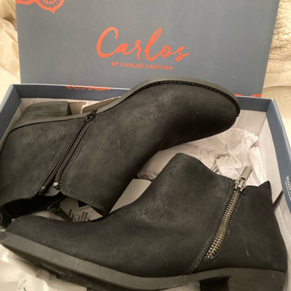 Carlos Santana new in box 8.5 booties